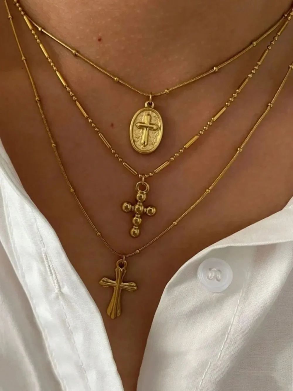 Gold Cross Necklace M1883